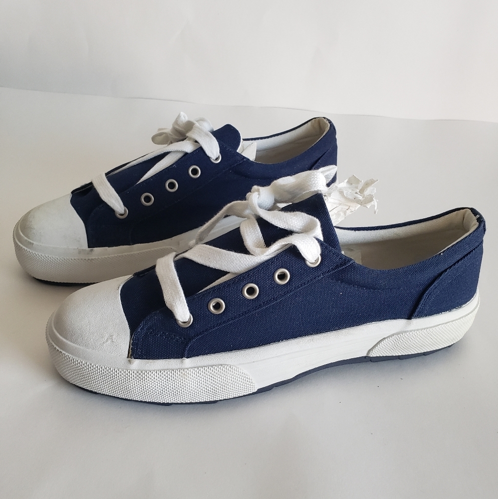 Eddie Bauer Navy Canvas Low Lace up Sneakers Womens Size 10